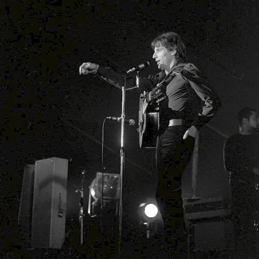 SPR20A00 035 copie en tant qu'objet dynamique 1 - Photographie de Anciennement par André Soupart